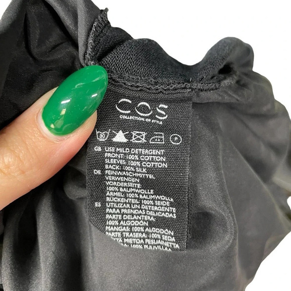 COS Black Silk Button Back Lightweight Knit Sweater Size Small‎ - Picture 9 of 9